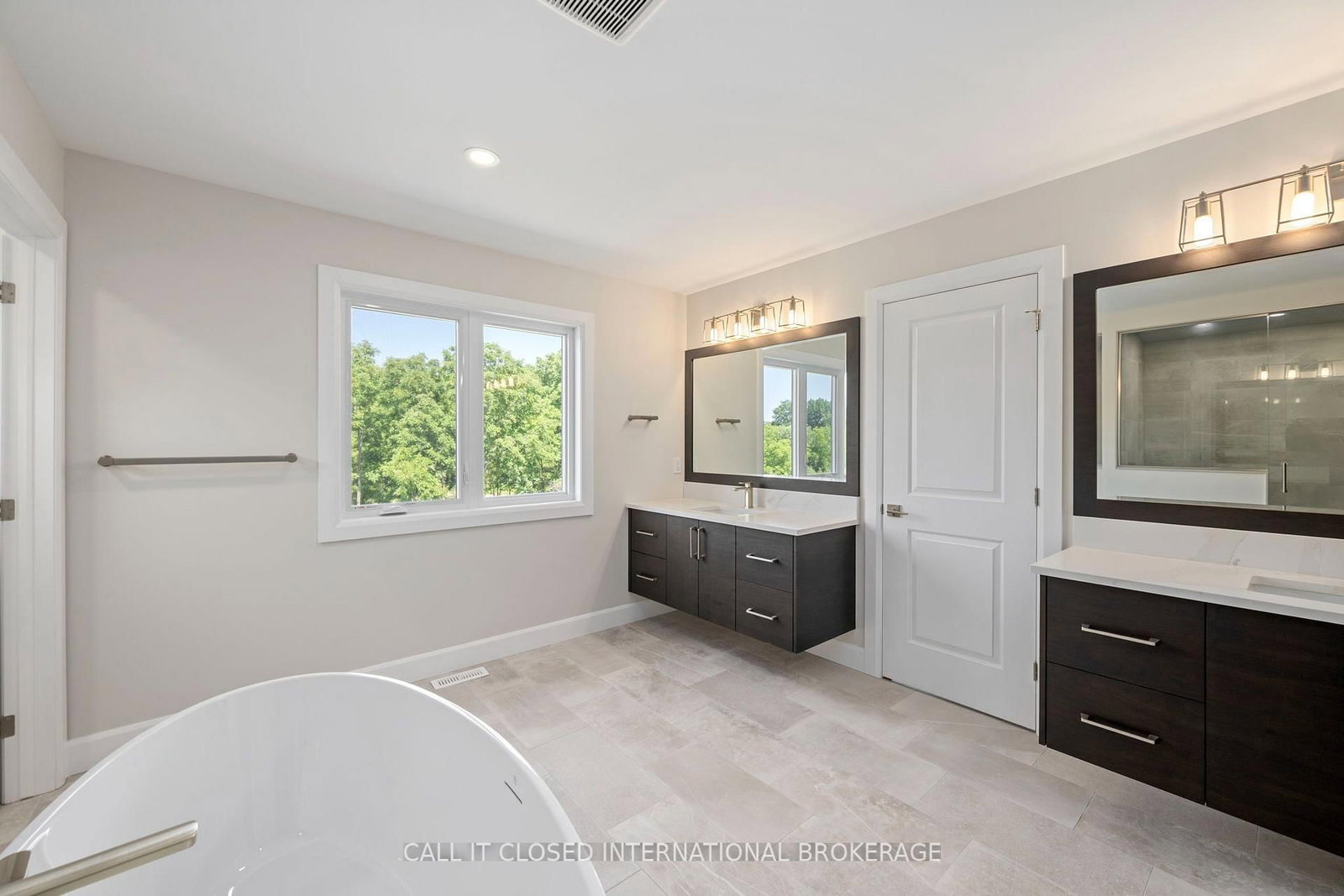 44 Royal Crescent • Southwold, ON photo 25