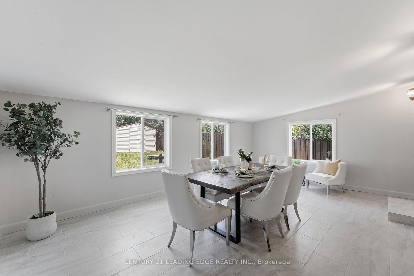 749 Stone Church Road E • Hamilton, ON photo 15