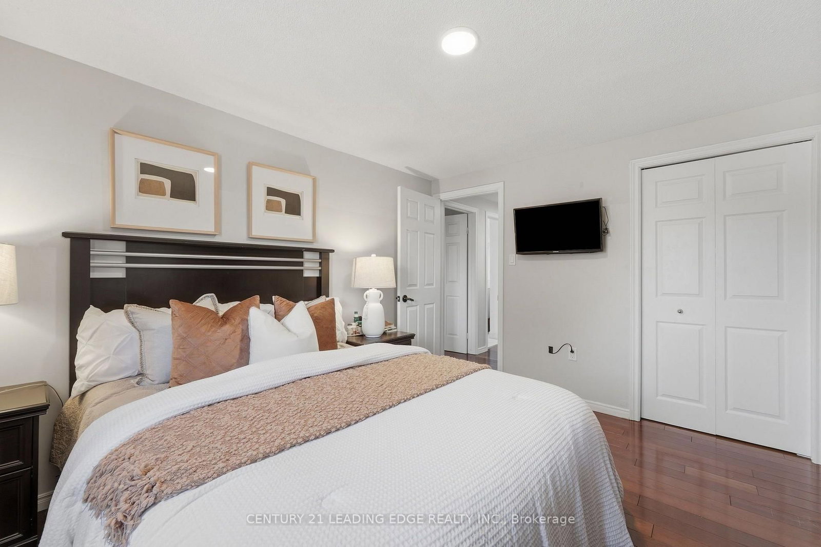 749 Stone Church Road E • Hamilton, ON photo 31