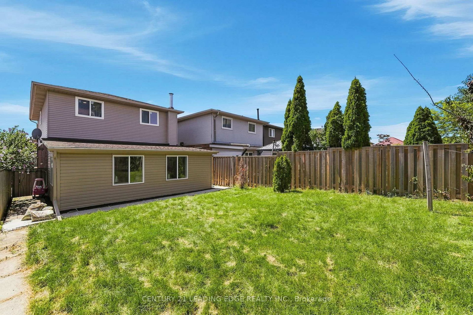 749 Stone Church Road E • Hamilton, ON photo 39