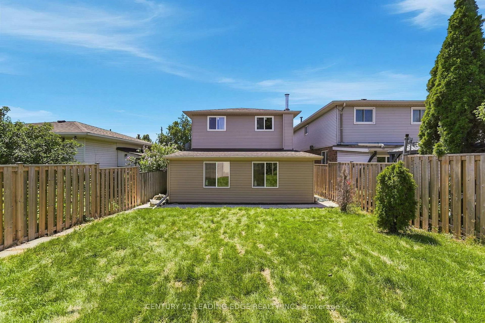749 Stone Church Road E • Hamilton, ON photo 40