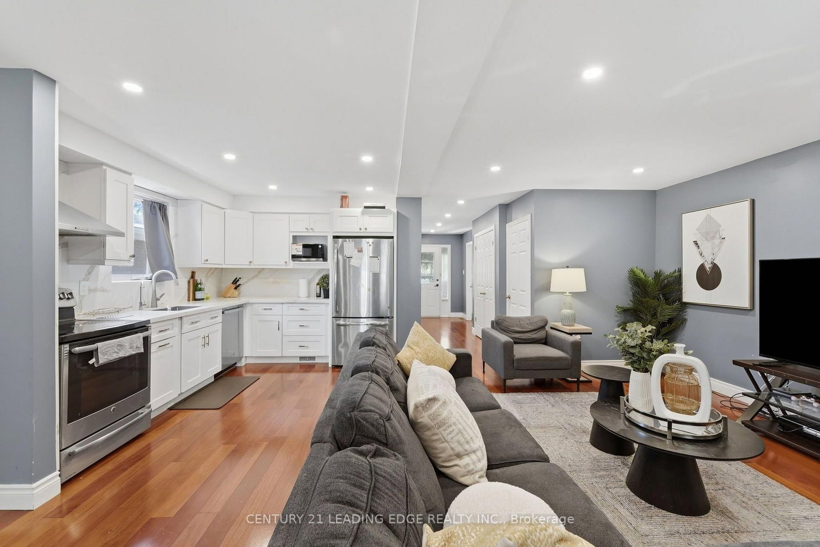 749 Stone Church Road E • Hamilton, ON photo 9