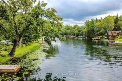 1133 SEVERN RIVER Road • Gravenhurst, ON photo 3