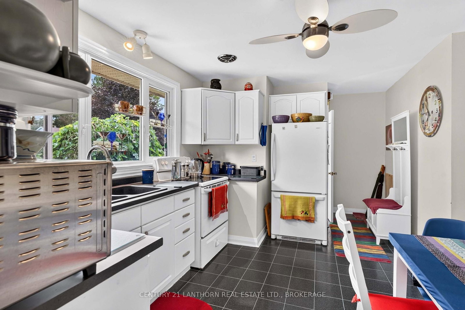 244 Yonge Street • Kingston, ON photo 4
