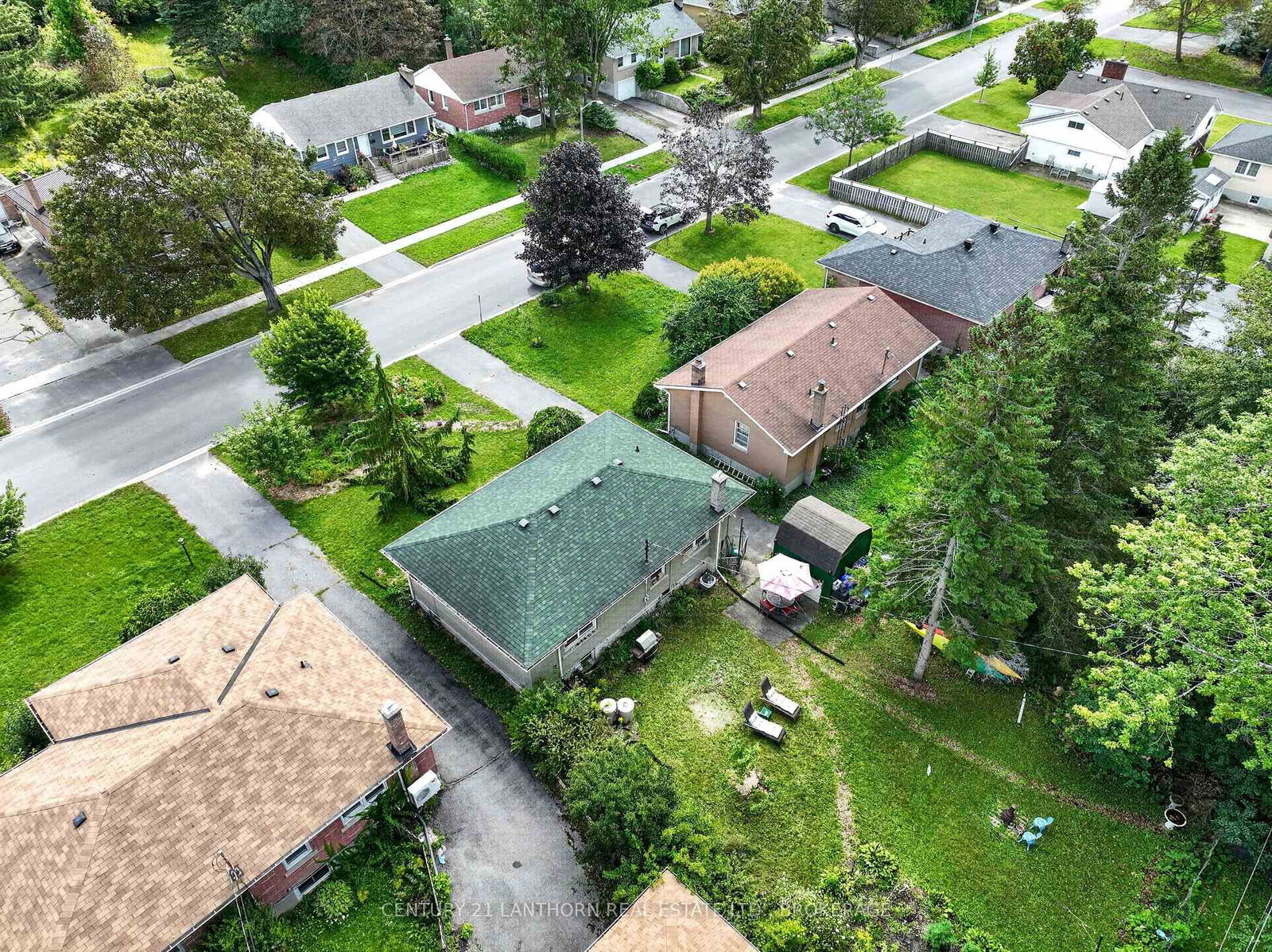 244 Yonge Street • Kingston, ON photo 43
