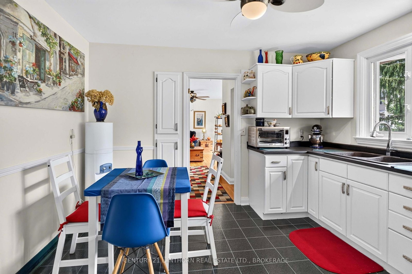 244 Yonge Street • Kingston, ON photo 9