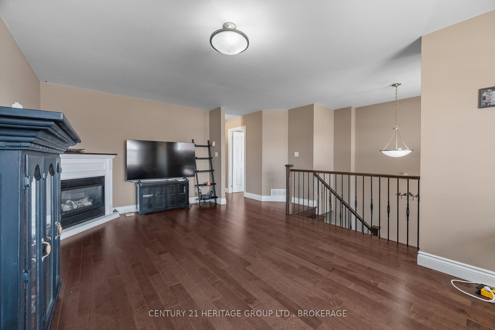 79 SPEERS Boulevard • Loyalist, ON photo 12