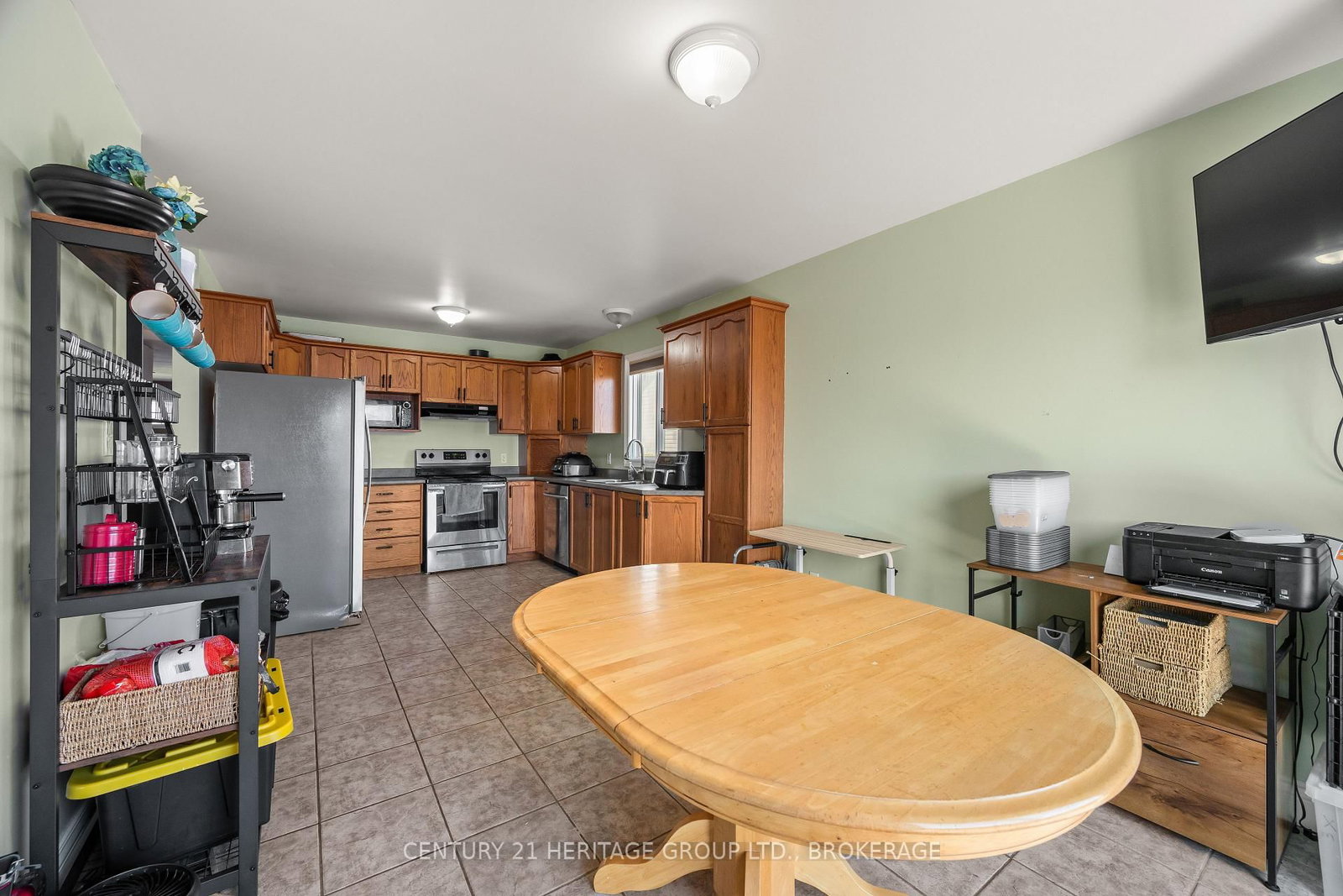 79 SPEERS Boulevard • Loyalist, ON photo 15
