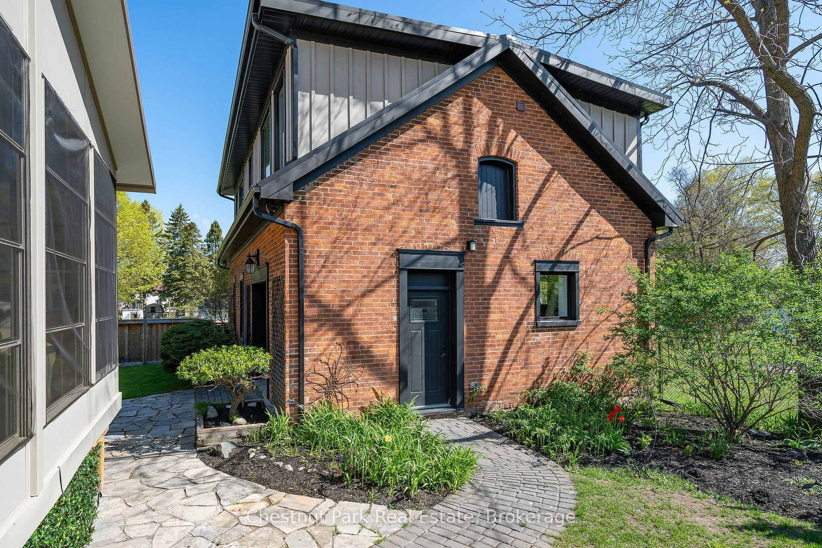 247 St Vincent Street • Meaford, ON photo 9
