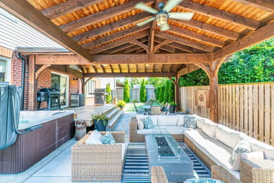 9 Power Court • Kawartha Lakes, ON photo 3