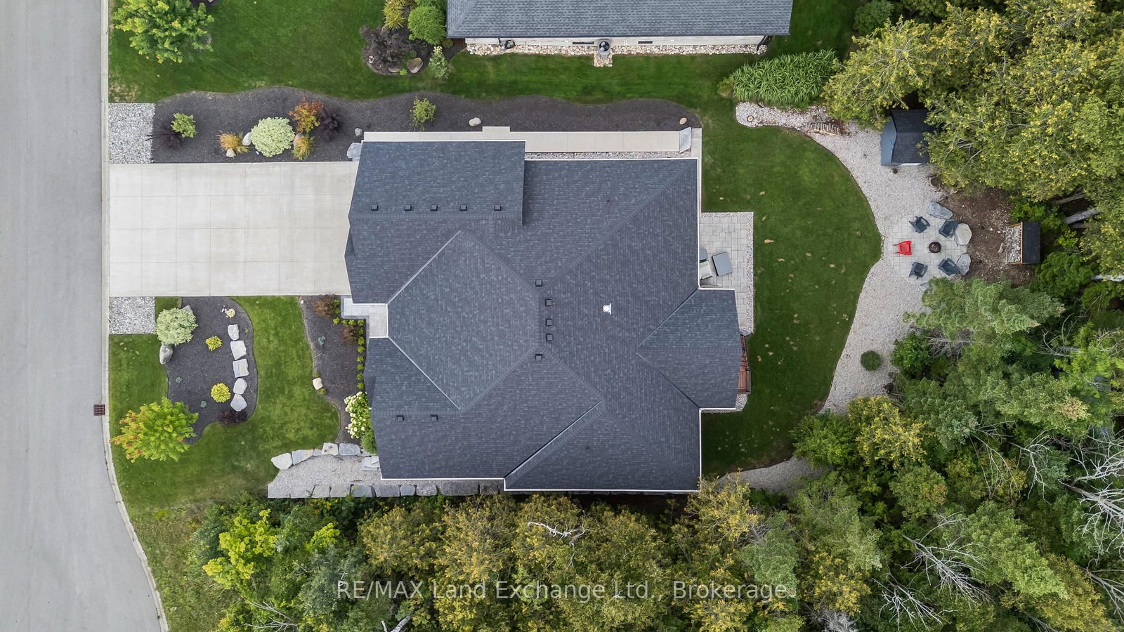 9 Lakeside Woods Crescent • Saugeen Shores, ON photo 5