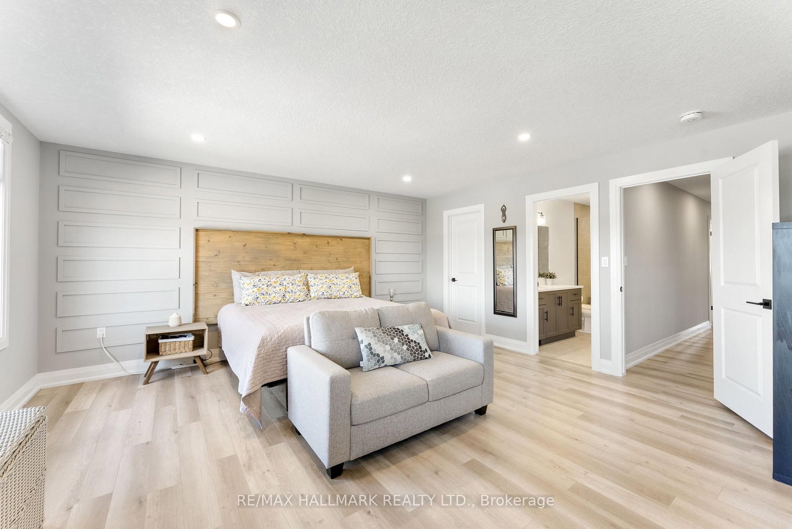 77 Rea Drive • Centre Wellington, ON photo 23