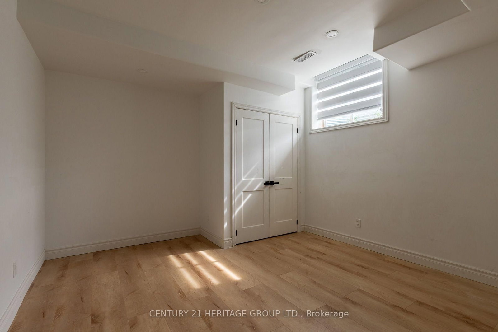 238 Longboat Run W • Brantford, ON photo 33