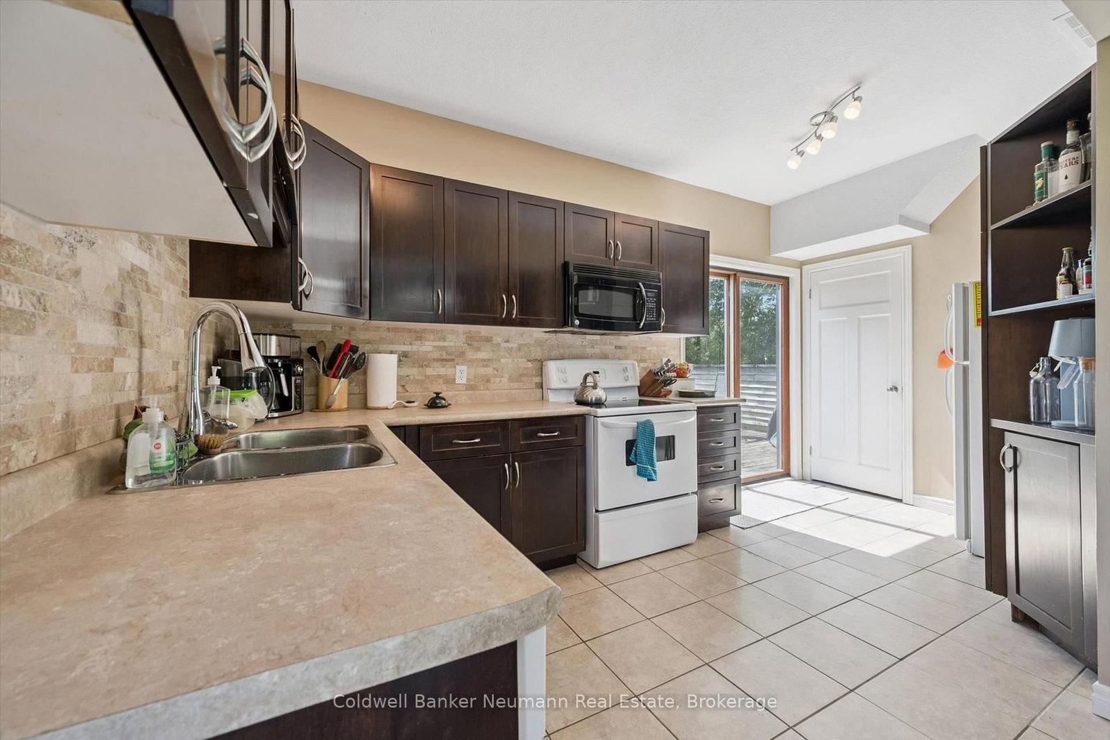 527 Stone Road E • Guelph, ON photo 18