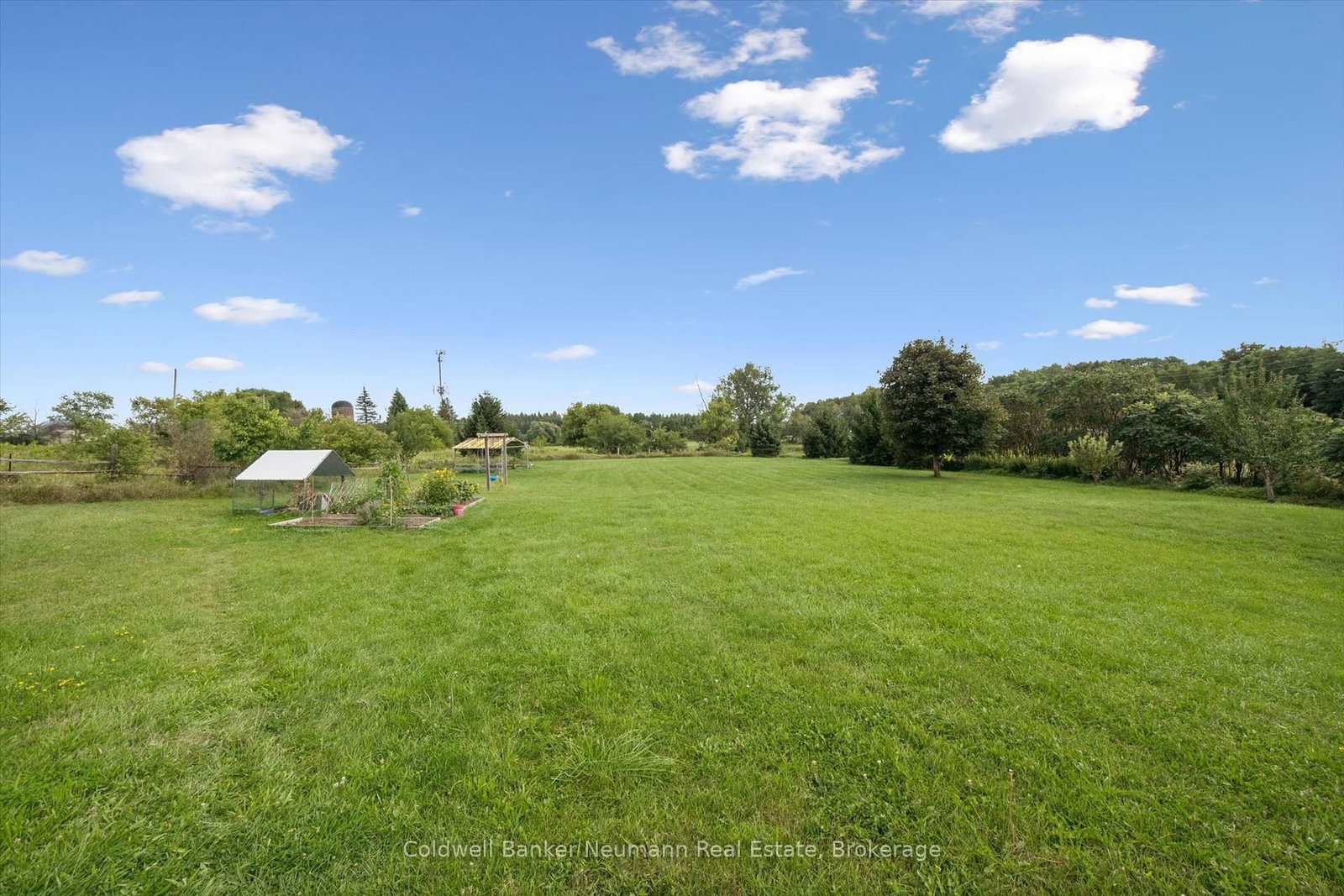 527 Stone Road E • Guelph, ON photo 32
