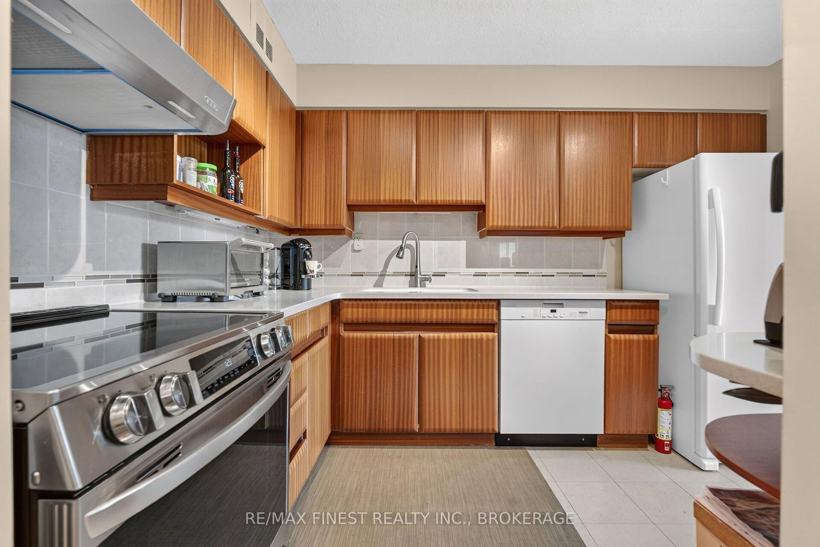 115 Barrett Court • #610 • Kingston, ON photo 12