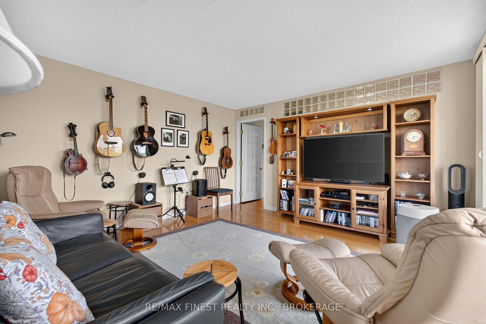 115 Barrett Court • #610 • Kingston, ON photo 6