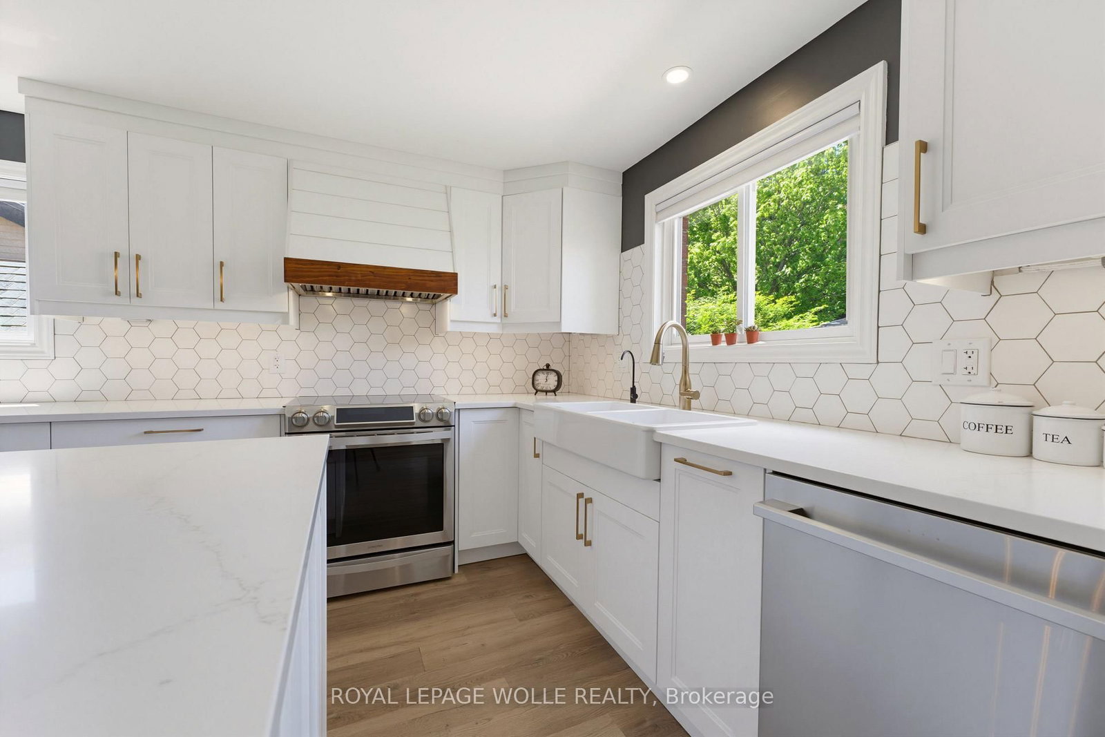 3 Alona Avenue • Cambridge, ON photo 9