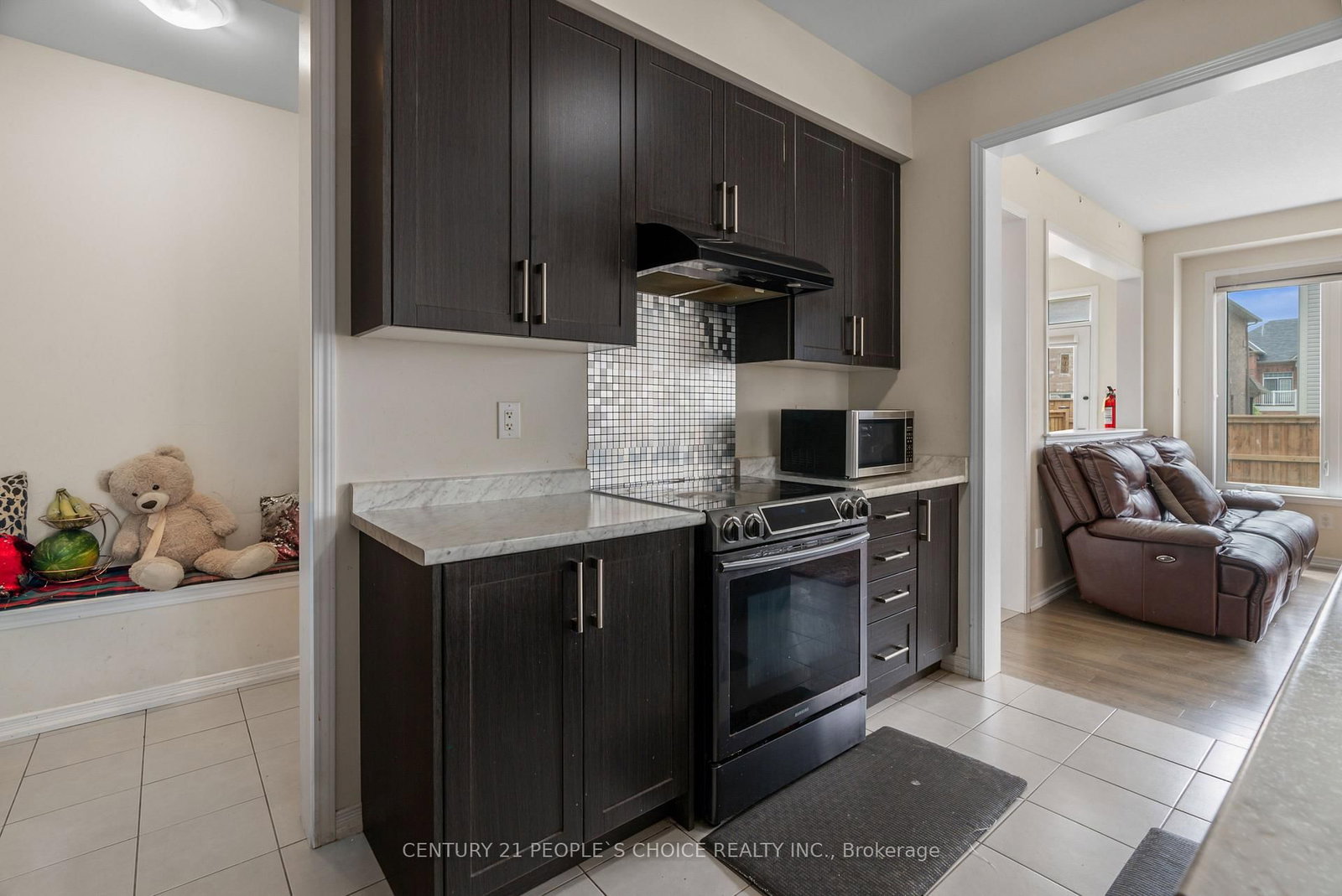 8670 Chickory Trail • Niagara Falls, ON photo 12