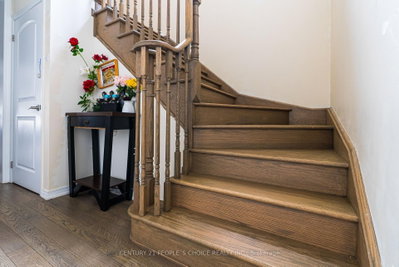 8670 Chickory Trail • Niagara Falls, ON photo 8