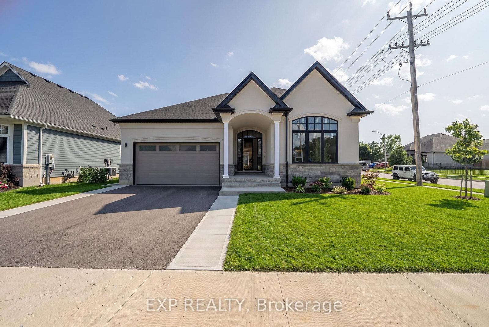 3589 Whispering Woods Trail • Fort Erie, ON photo 1