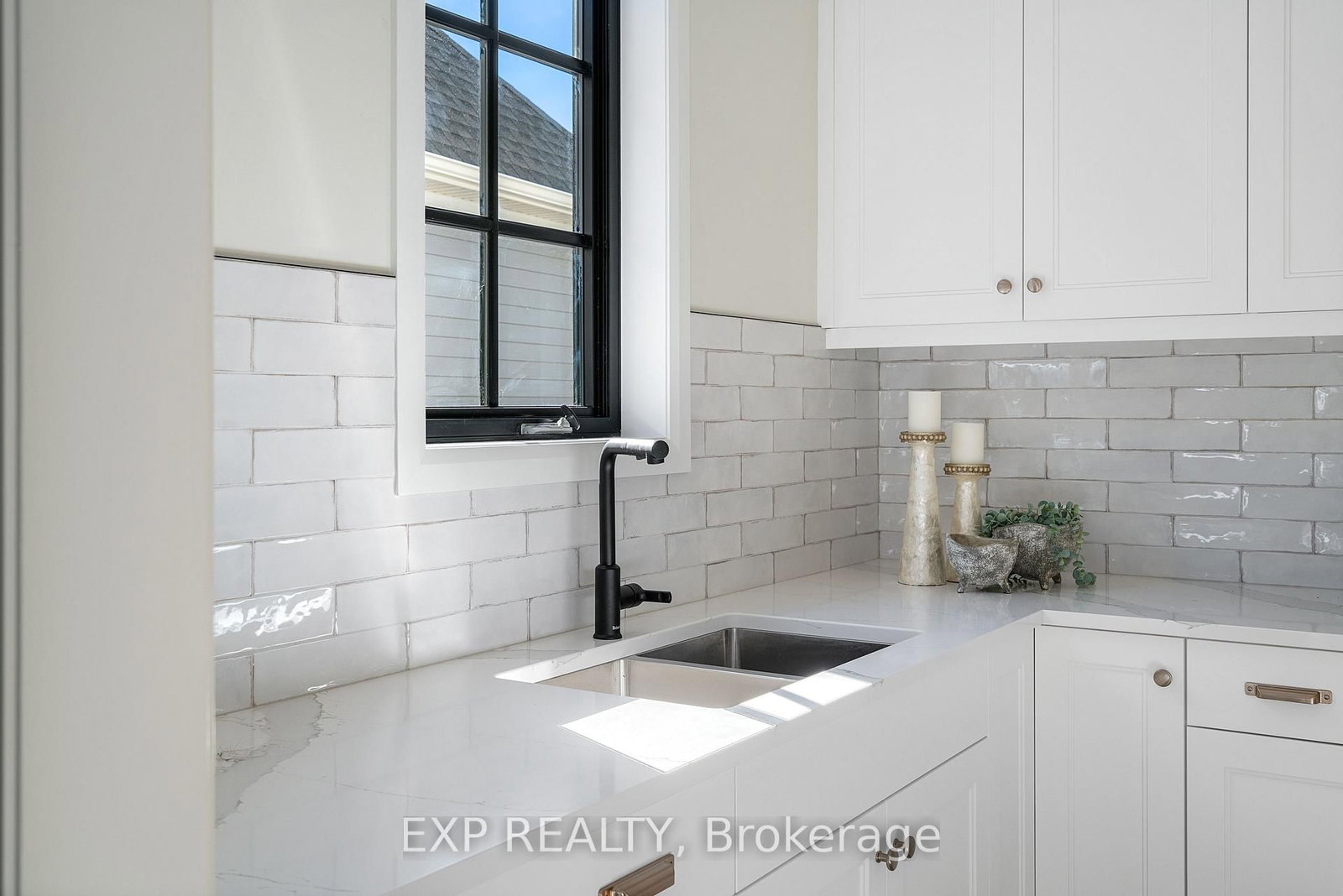 3589 Whispering Woods Trail • Fort Erie, ON photo 9