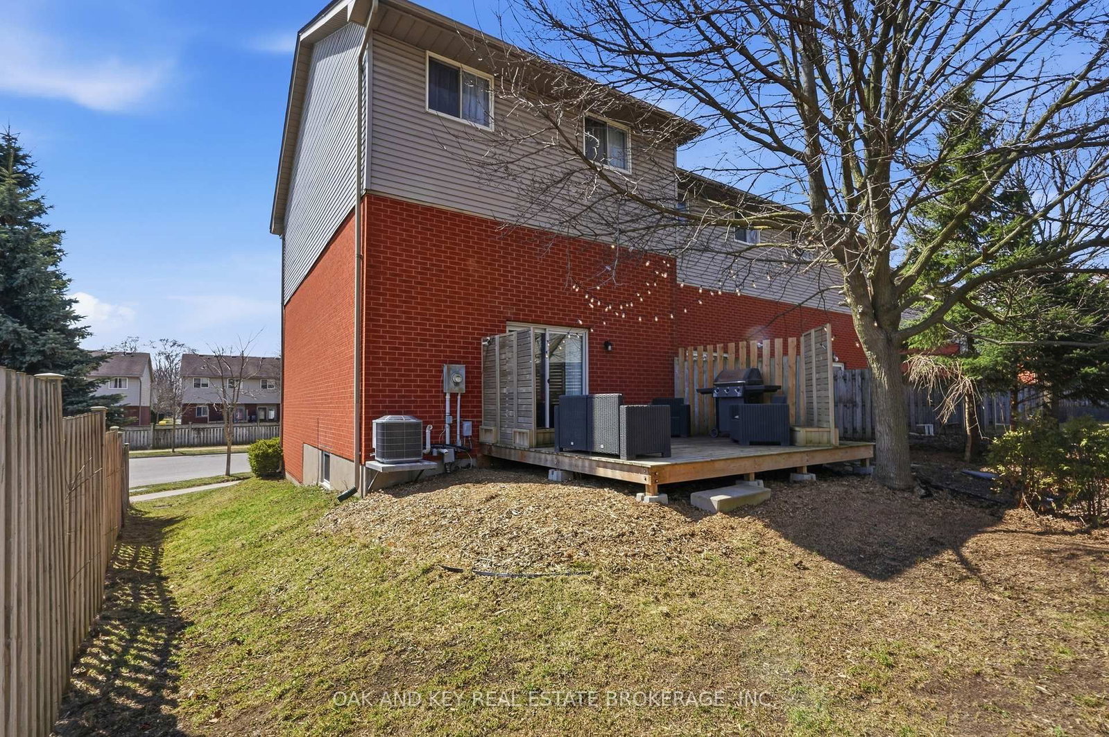 18 Chapman Court • London North, ON photo 37