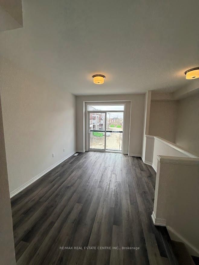 33 - 313 Conklin Road