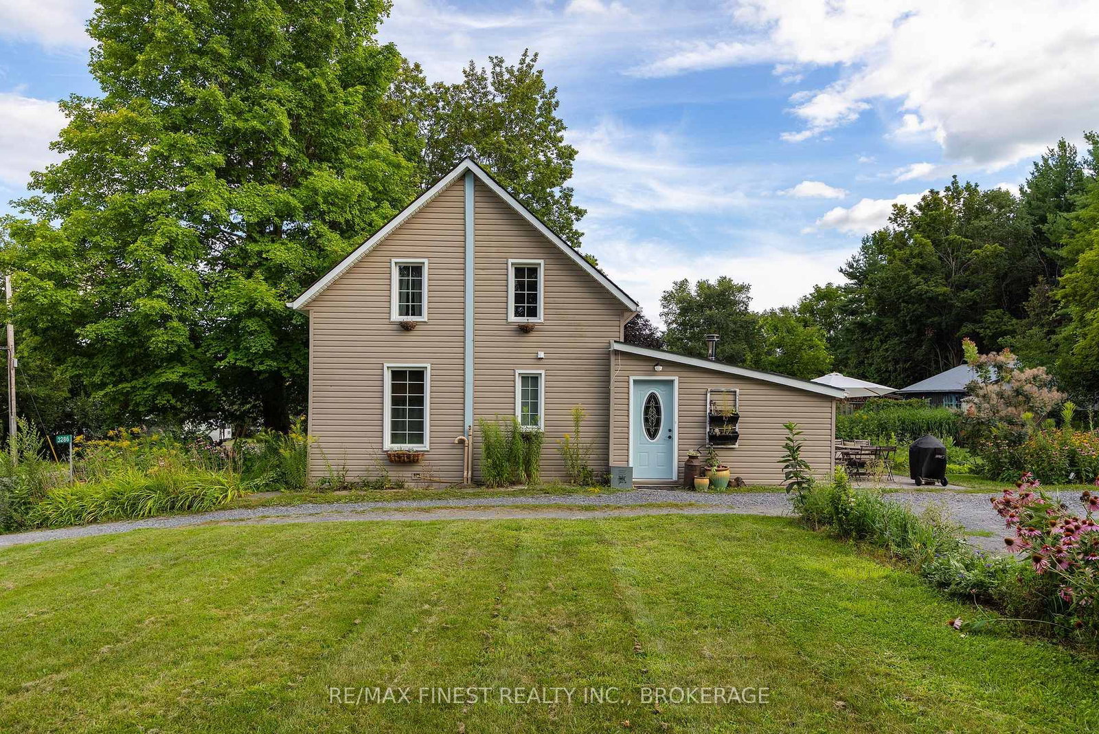 3286 COUNTY ROAD 6 • Yarker, ON photo 35