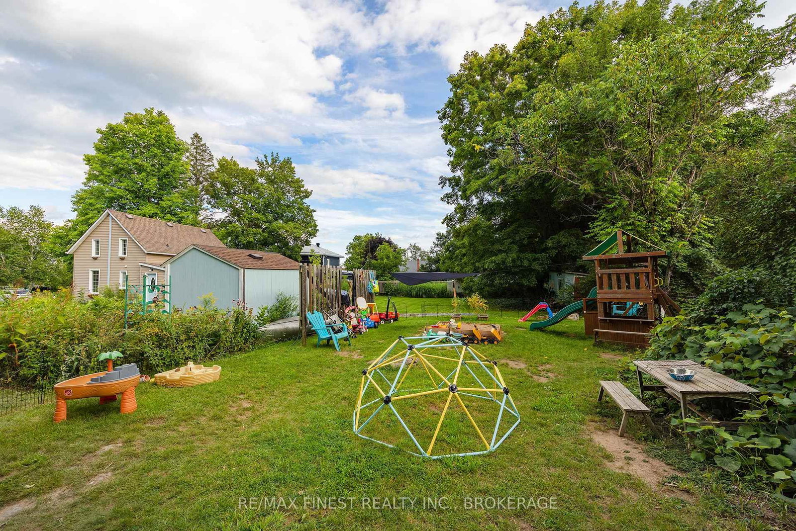 3286 COUNTY ROAD 6 • Yarker, ON photo 39