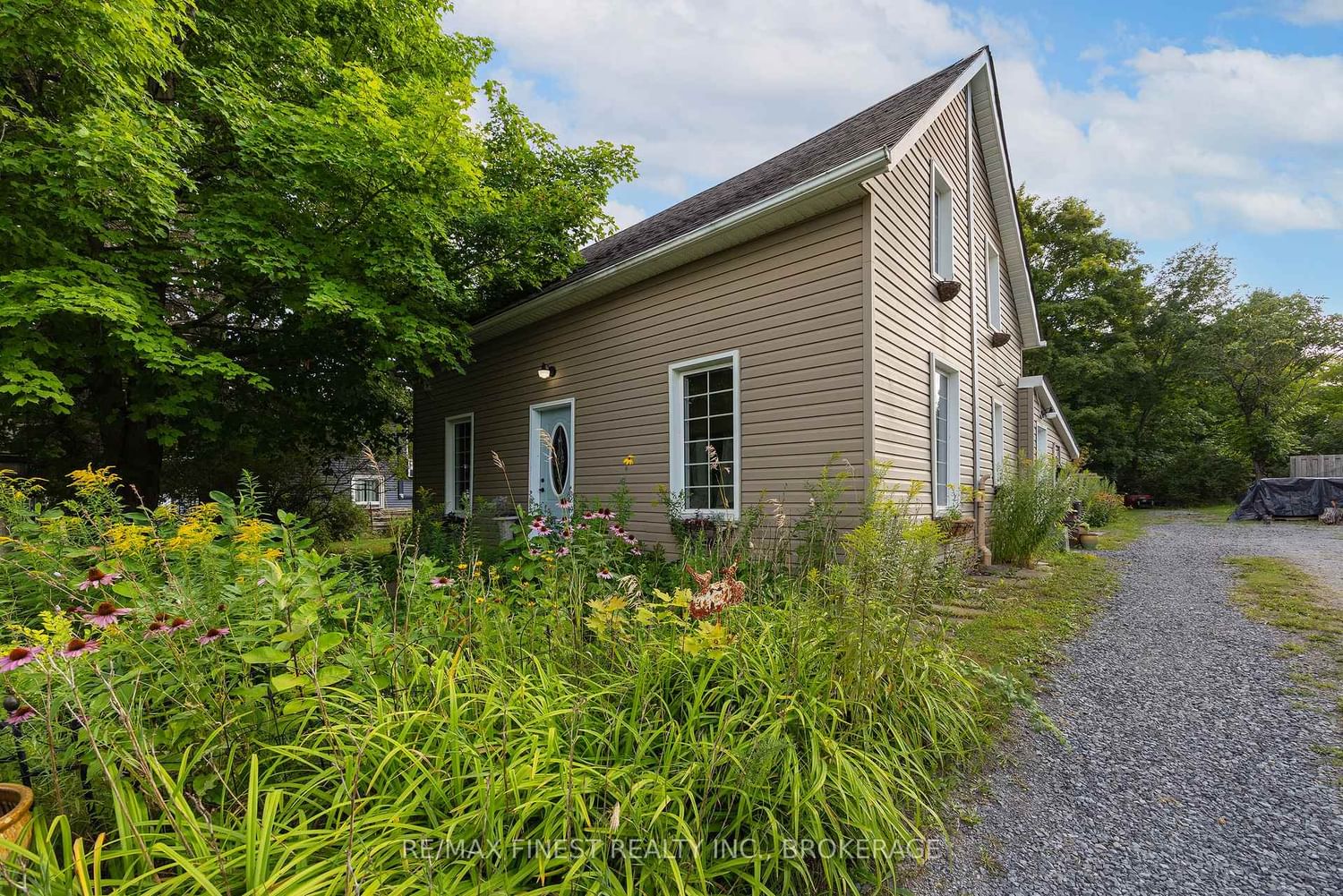 3286 COUNTY ROAD 6 • Yarker, ON photo 4