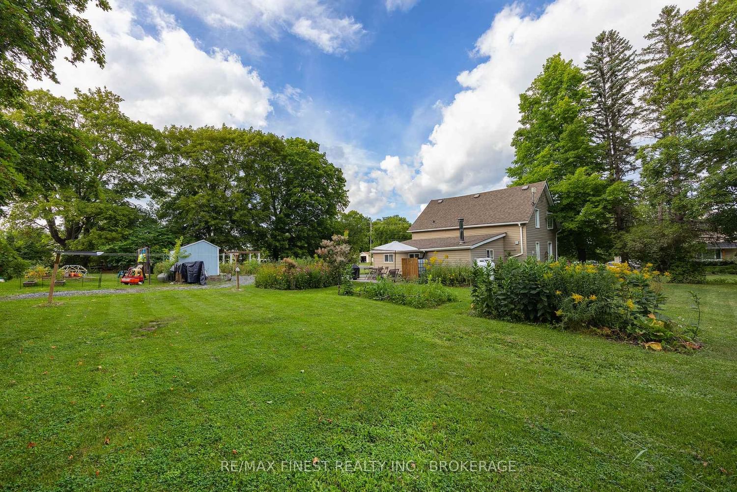3286 COUNTY ROAD 6 • Yarker, ON photo 45
