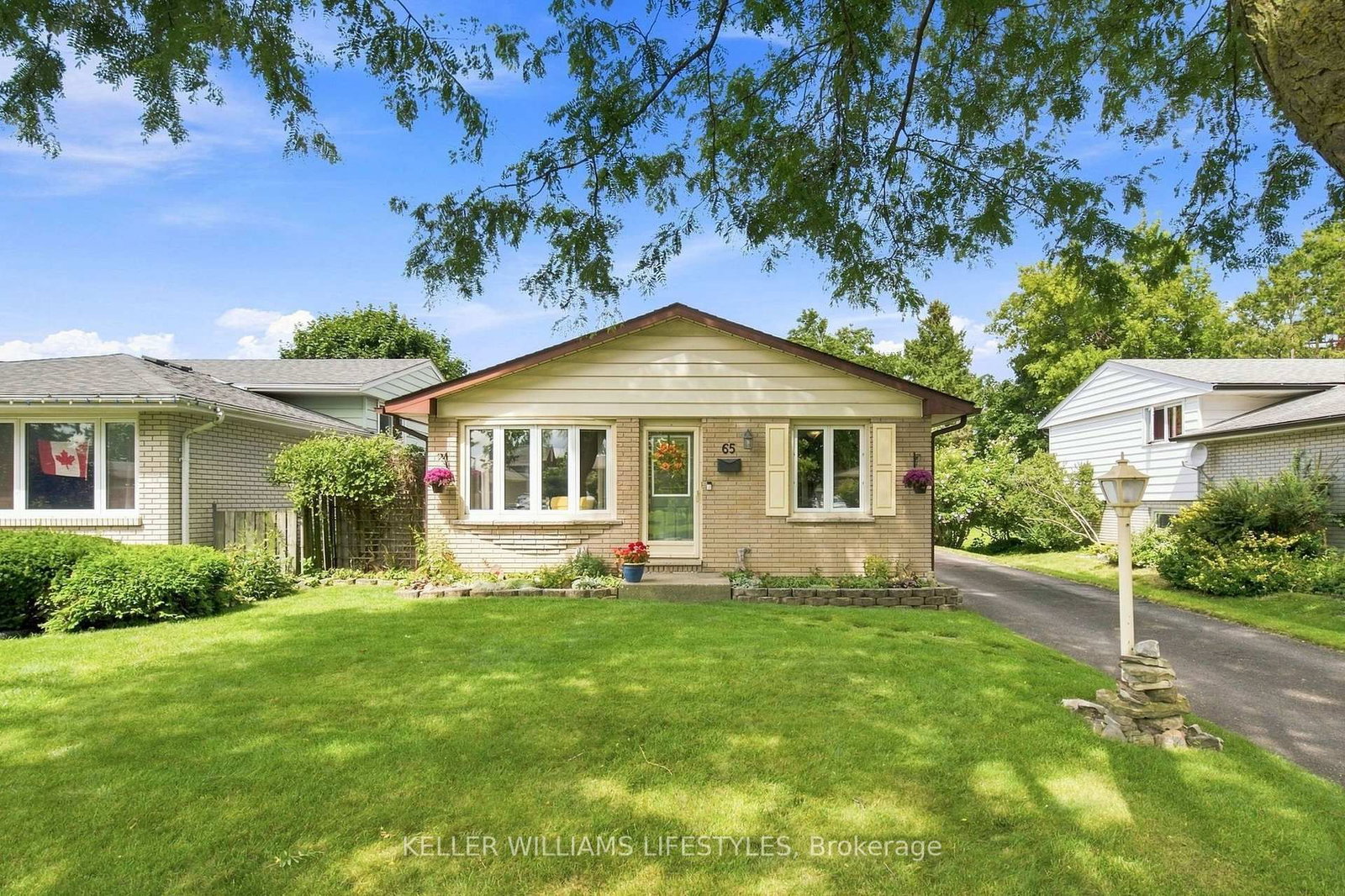 65 Villeneuve Crescent • London East, ON photo 1