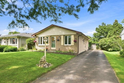 65 Villeneuve Crescent • London East, ON photo 2