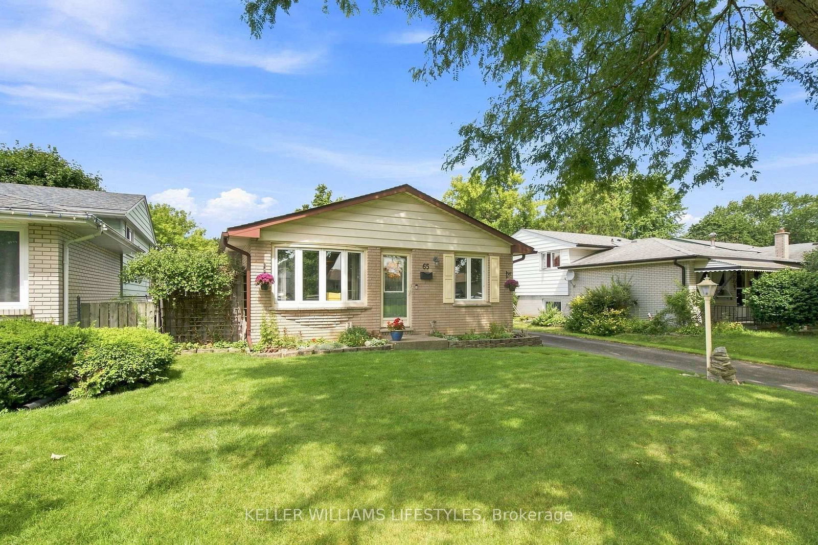 65 Villeneuve Crescent • London East, ON photo 3