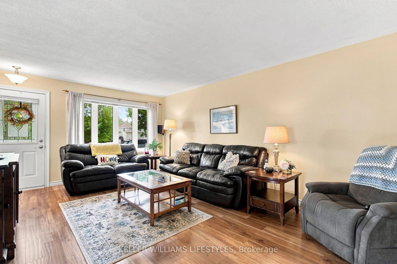 65 Villeneuve Crescent • London East, ON photo 5