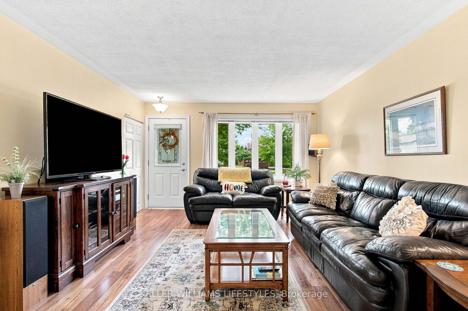 65 Villeneuve Crescent • London East, ON photo 6