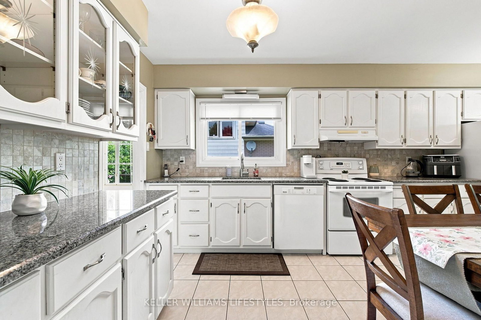 65 Villeneuve Crescent • London East, ON photo 7