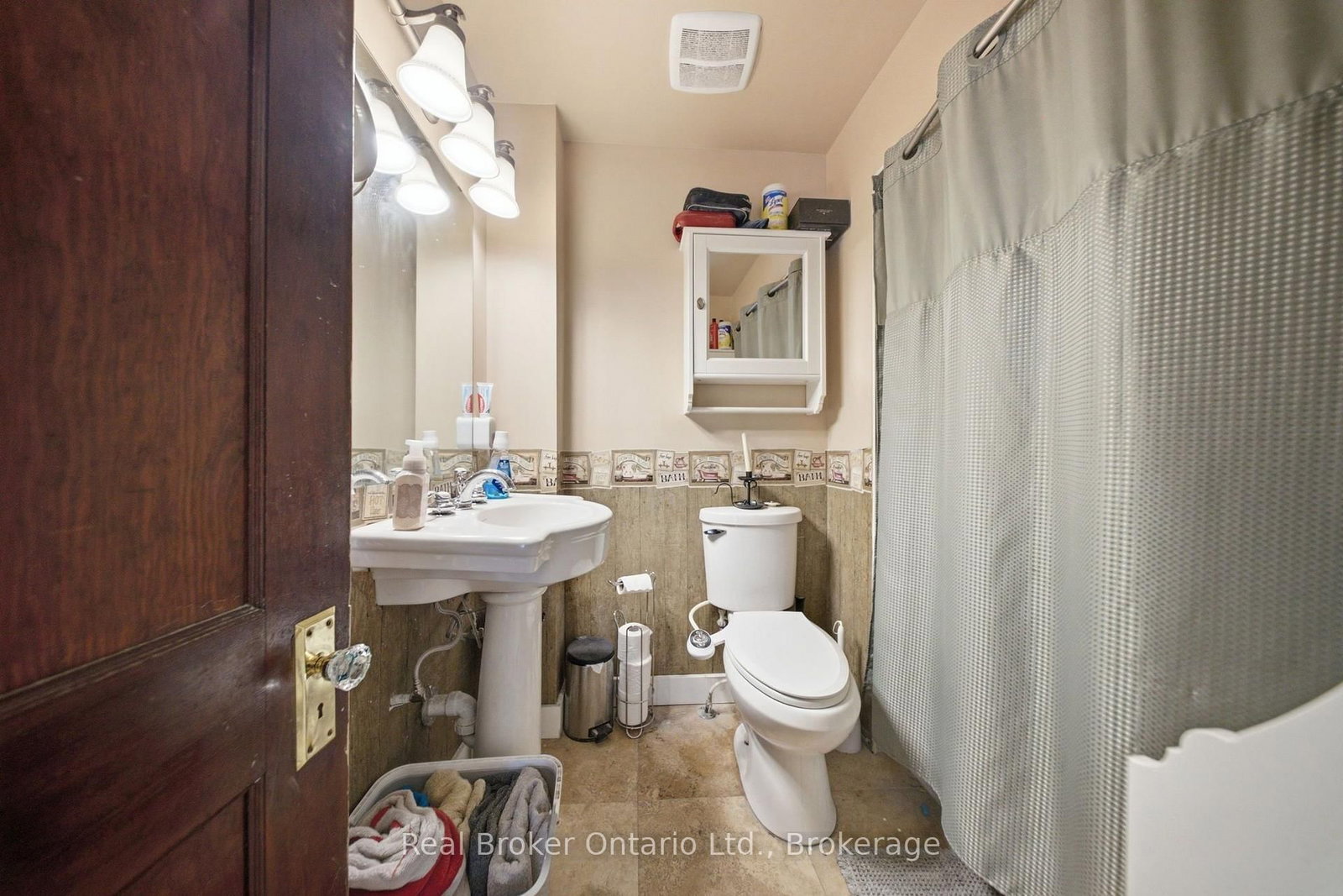 69 Arthur Street • Brantford, ON photo 18