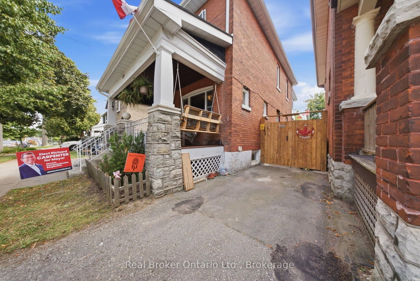 69 Arthur Street • Brantford, ON photo 36