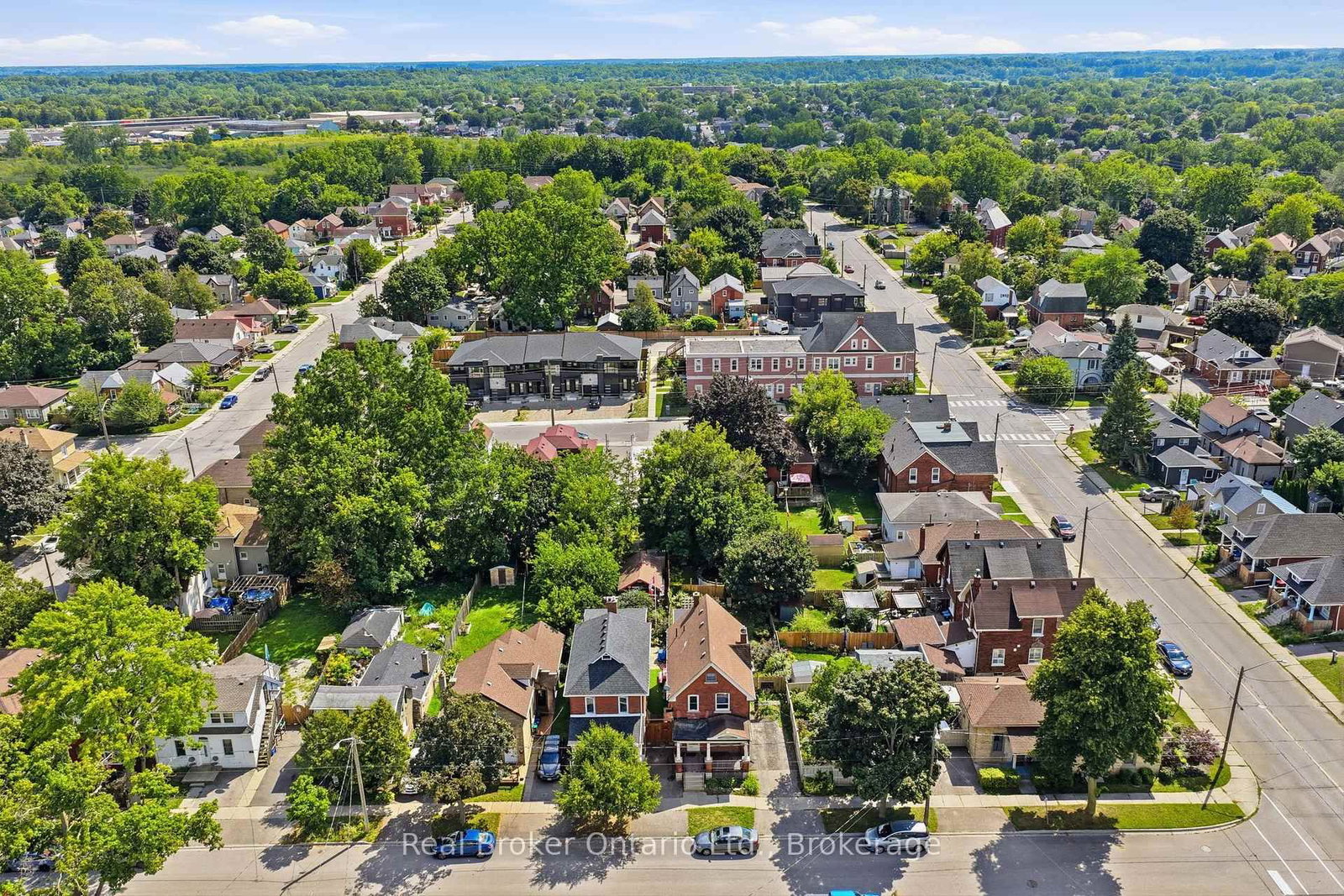 69 Arthur Street • Brantford, ON photo 38
