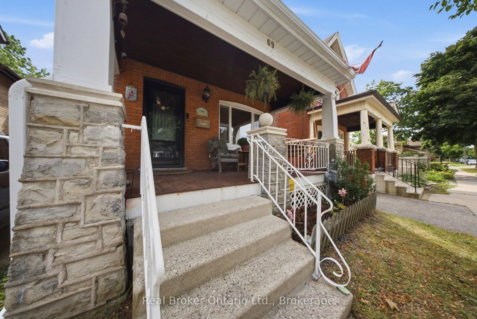 69 Arthur Street • Brantford, ON photo 4