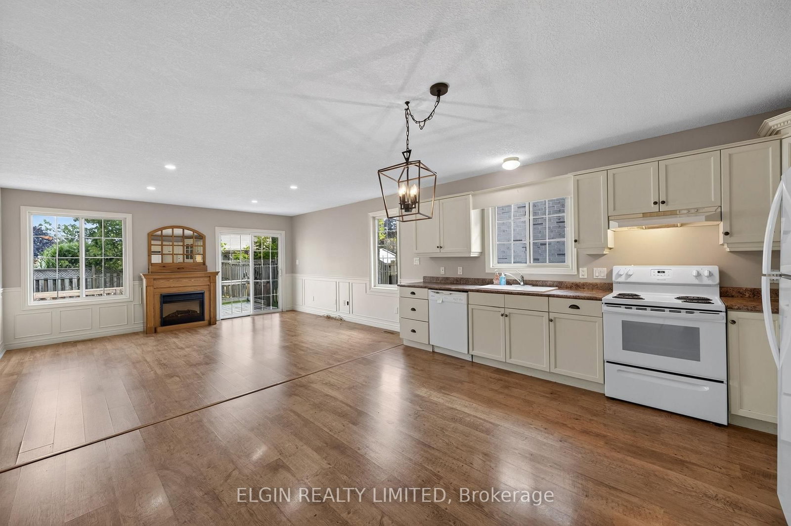 40 SCHREYER Drive • St. Thomas, ON photo 12