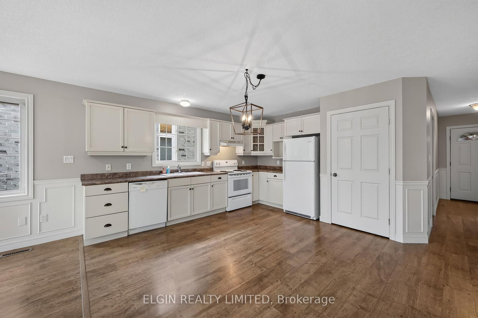 40 SCHREYER Drive • St. Thomas, ON photo 13