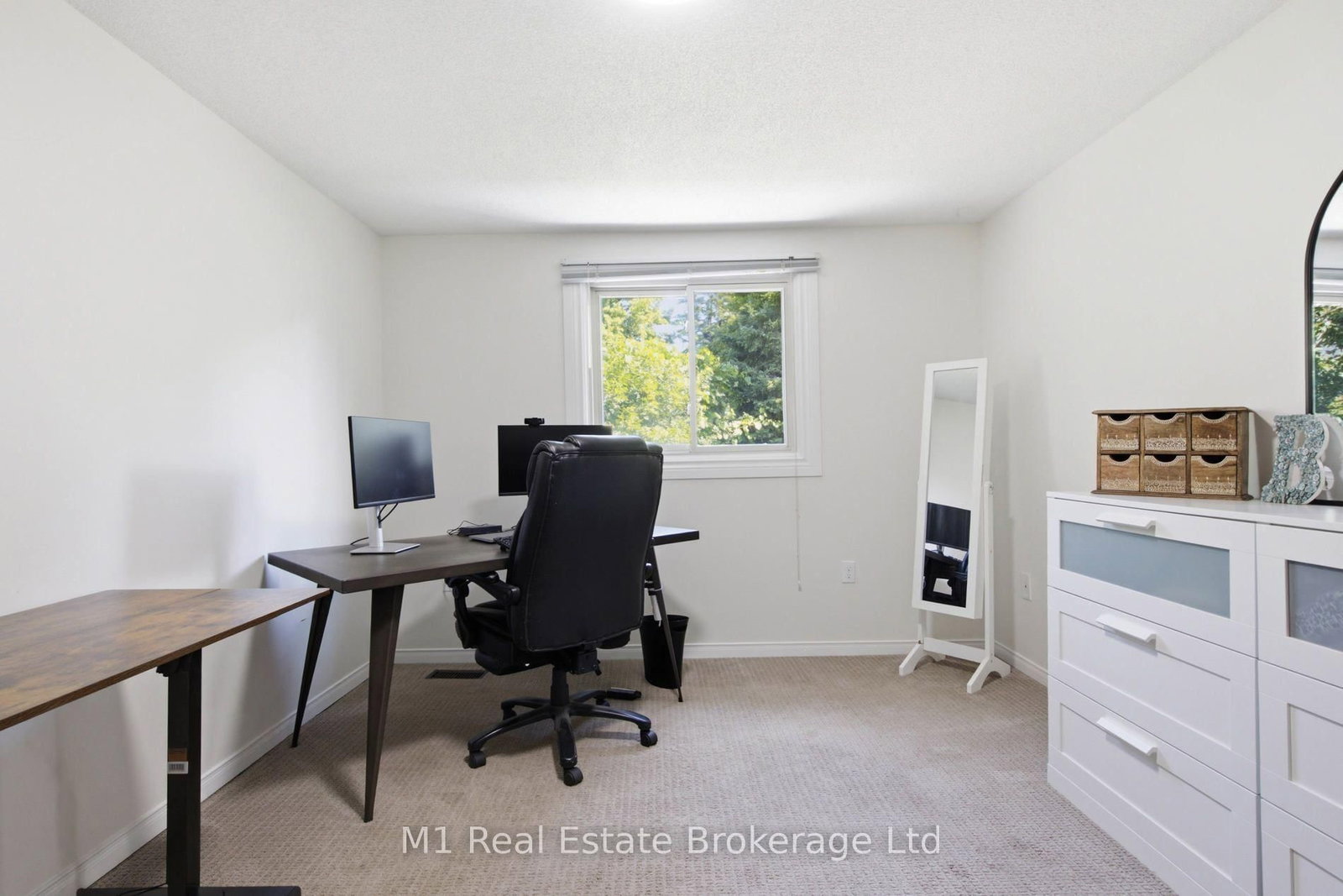 5 Grandridge Crescent • Guelph, ON photo 14