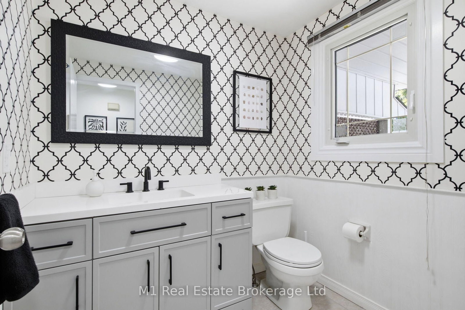 5 Grandridge Crescent • Guelph, ON photo 24