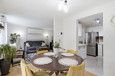 5 Grandridge Crescent • Guelph, ON photo 9