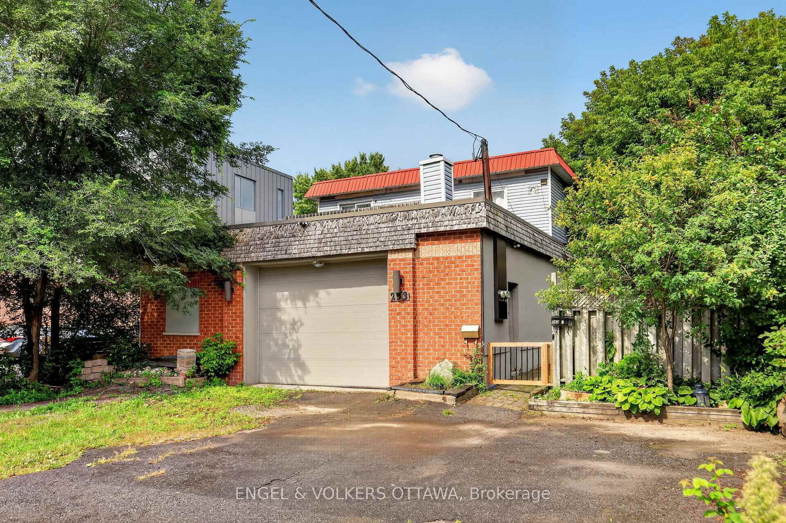 253 Frechette Street • Ottawa, ON photo 1