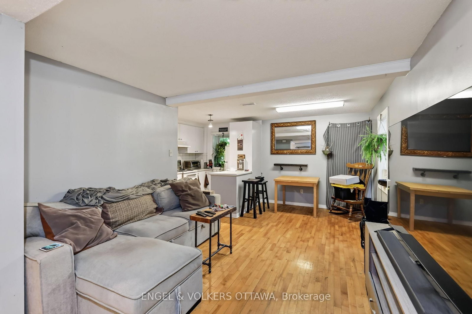 253 Frechette Street • Ottawa, ON photo 6