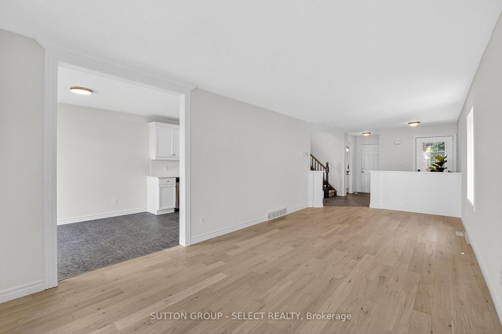 1893 Stackhouse Crescent • London North, ON photo 10